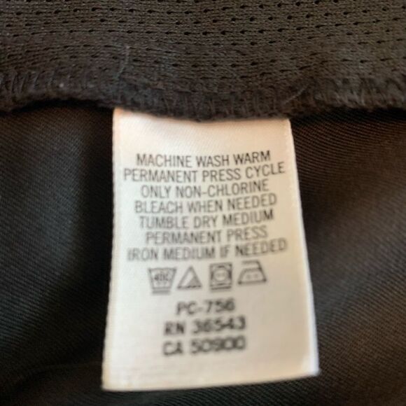 Capri Izod pants in Black - Picture 4 of 4